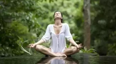 每天5分鐘蓮花坐讓你更年輕