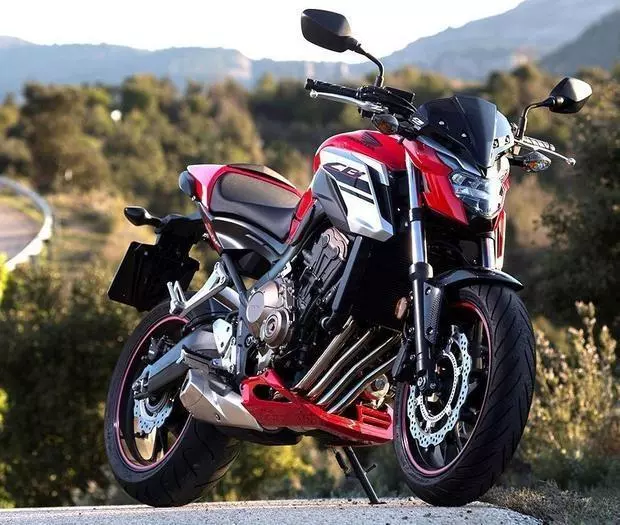 不再苦等CB650R,這台國內有售的CB650F圓你本田四缸CB夢!