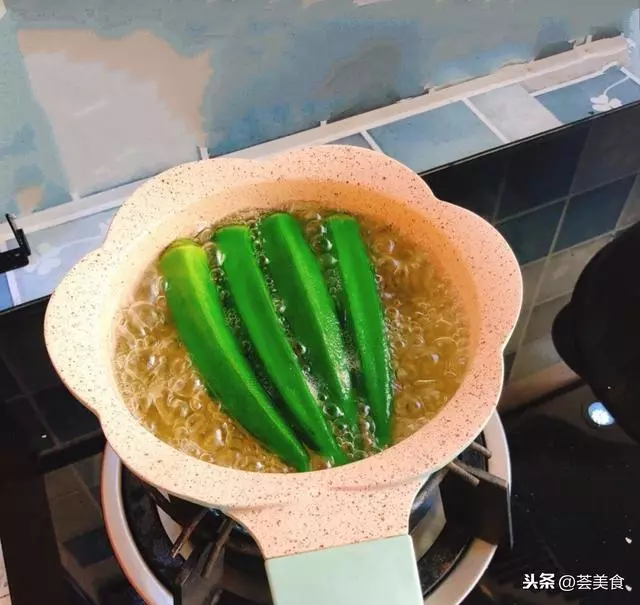 秋葵最好看的做法,網紅秋葵土豆泥繡球,全家人都愛吃的冬季早餐