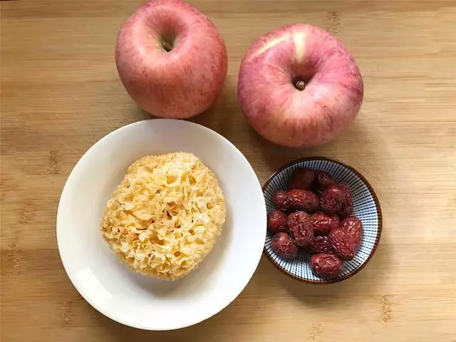 冬天要多給家人煮這甜羹,暖胃潤肺,每天一碗,大冷天也有好氣色