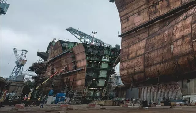 第二艘福特級下水也敵不過近十艘神盾艦下餃子,百年海軍剛剛起步