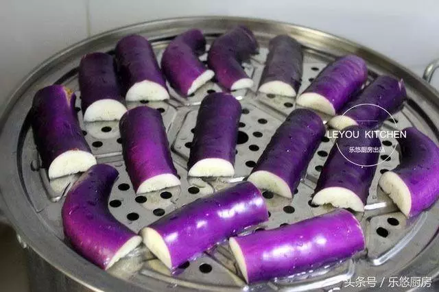 《蒸茄子不變色,營養一定好》茄子這樣做,沒放油,吃著清爽美味!