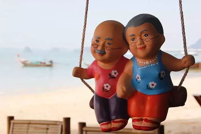 老伴是糖,沒她不甜!文章不長,卻看哭了所有人!