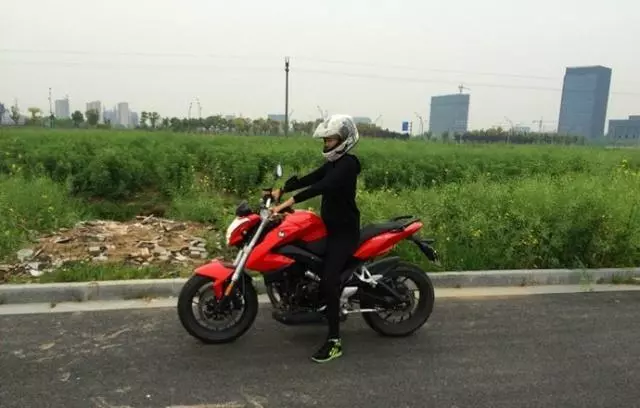 拿下隆鑫LX650,寶馬大單缸發動機,彎道神車,做工比川崎還好