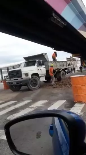 我是誰?我在哪?駕駛開車到一半驚見「最徒勞無功的工作」 網驚:永遠都做不完