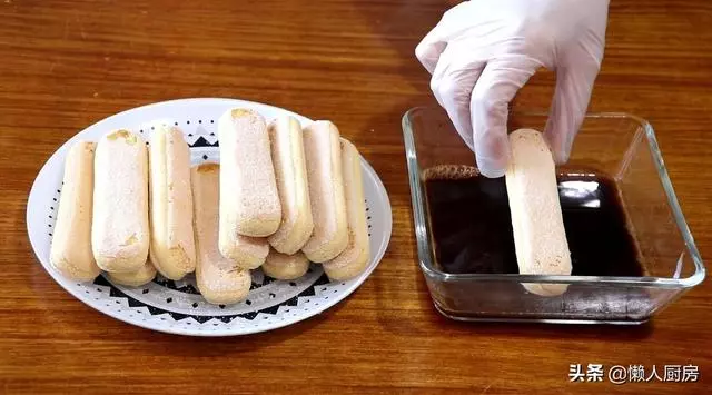 不用烤箱,教你做提拉米蘇,入口即化,蛋糕店一小塊20多元