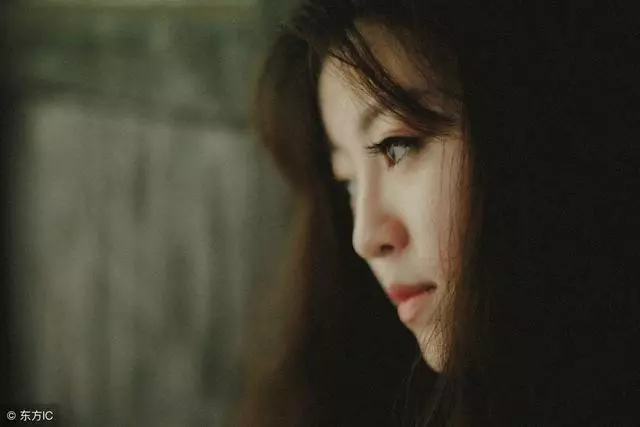 婆婆總偷著給小姑子錢,我賭氣鬧離婚,小姑子說句話,我無地自容