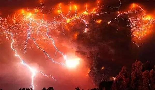 「地球上最怪異的25個奇景」,就算去不了,也一定要看看!真的大開眼界!