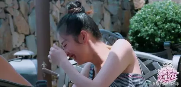 嫁給我!應采兒搞笑重現「陳小春當年下跪求婚」,沒開口卻哭到爛!連岳父都看不下去說出這句!