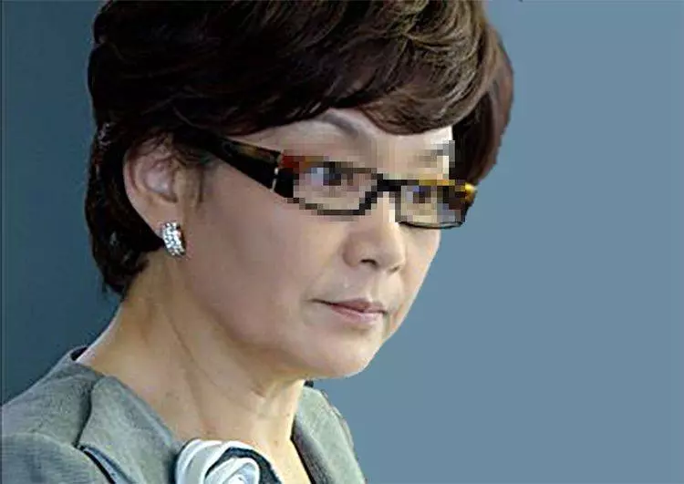 老公帶懷孕小三回家,婆婆說誰生兒子誰留下,孩子生下,婆婆氣壞