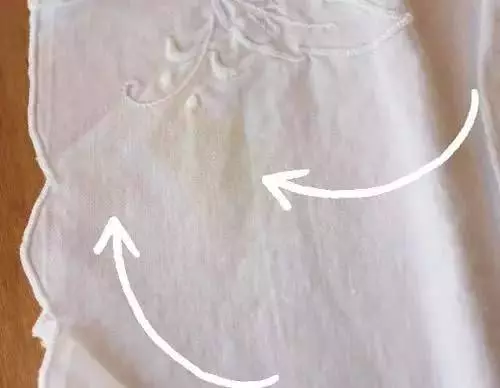 衣服不管染上什麼用這招都能洗掉,真的太實用了,一定要收藏起來