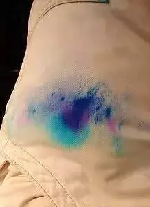 衣服不管染上什麼用這招都能洗掉,真的太實用了,一定要收藏起來