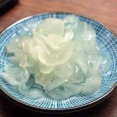 女人過了30老得快, 是卵巢該「洗澡」了! 每天吃把它,排除卵巢毒素