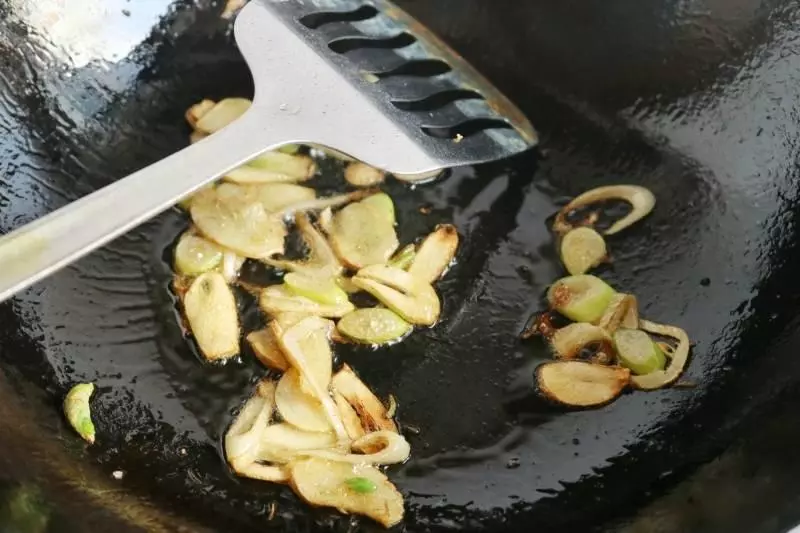 【熗拌西蘭花】西蘭花這樣做又脆又好吃,還特入味,5分鐘出鍋,營養不流失