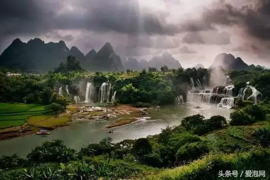 從最美邊境線到最美高速,你能看見廣西不同的風景!
