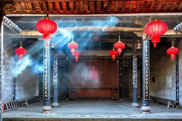 這座贛南小城,私藏了幾百座豪宅!沒有婺源有名卻低調了千年!