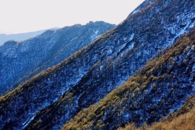 秦嶺最深處,這座海拔最高小城,私藏一個靜美香格里拉,冬季賞雪