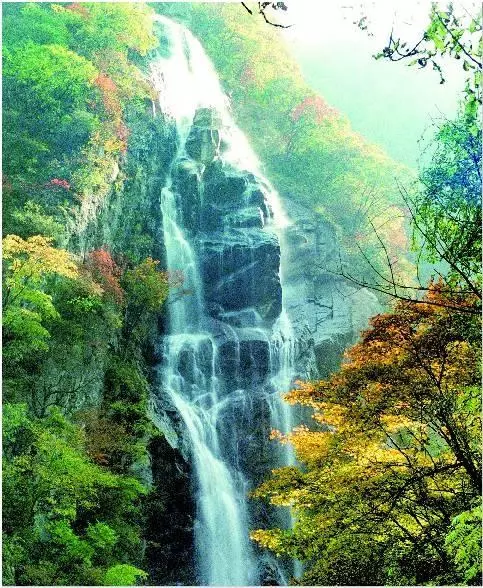 秦嶺最深處,這座海拔最高小城,私藏一個靜美香格里拉,冬季賞雪