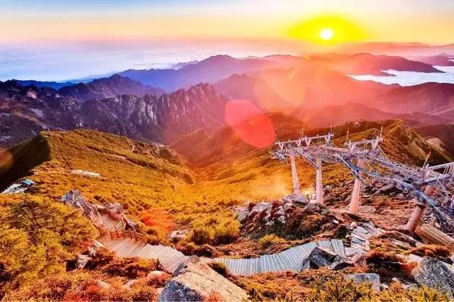 秦嶺最深處,這座海拔最高小城,私藏一個靜美香格里拉,冬季賞雪