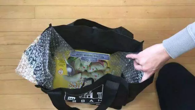 包裹裡的泡泡紙別扔掉,它還有很多的用途
