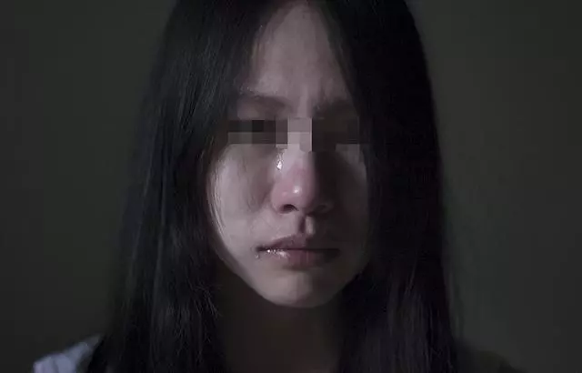 老公將外面的孩子帶回家,直到她喊我一聲媽,我才知她是我親生的