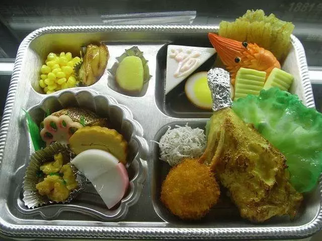 日記者主動蹭牢飯 入監服勞役後發現「月薪26K+包3餐」:林北還週休二日!