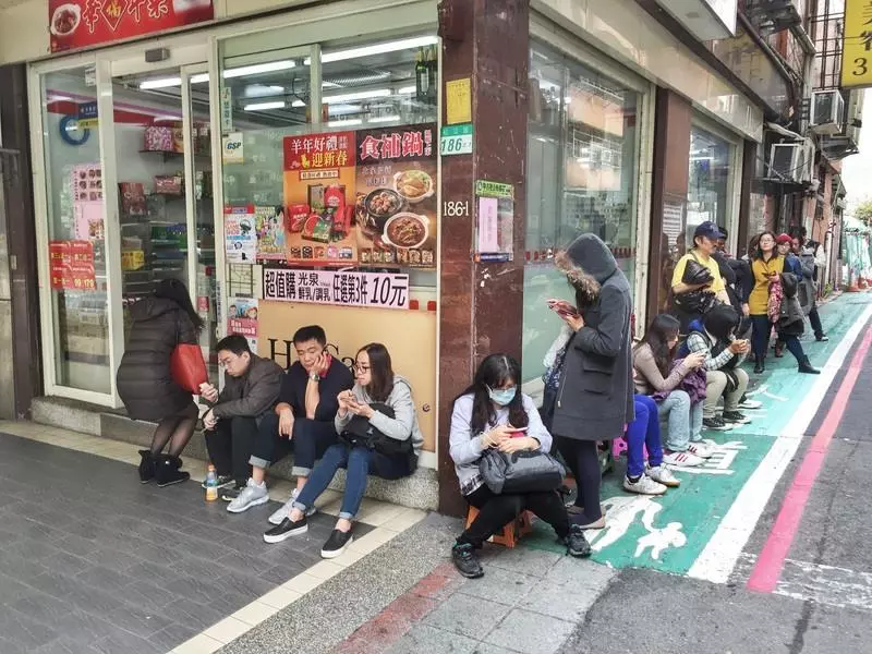 10個不要在超商做的「超白目客人行為」 拿0元包裹就是該帶證件啦!