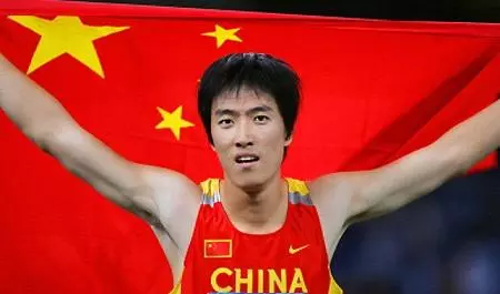這些「卸妝死」的男星,陳偉霆滿臉痘,黃渤一言難盡,而他滿臉坑