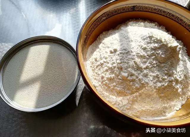 教你做手工饅頭,掌握了2個訣竅,不塌陷,不變形,暄軟有嚼勁