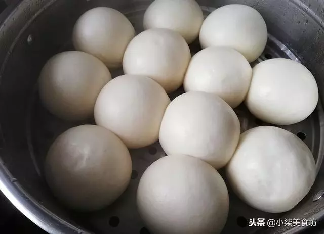 教你做手工饅頭,掌握了2個訣竅,不塌陷,不變形,暄軟有嚼勁