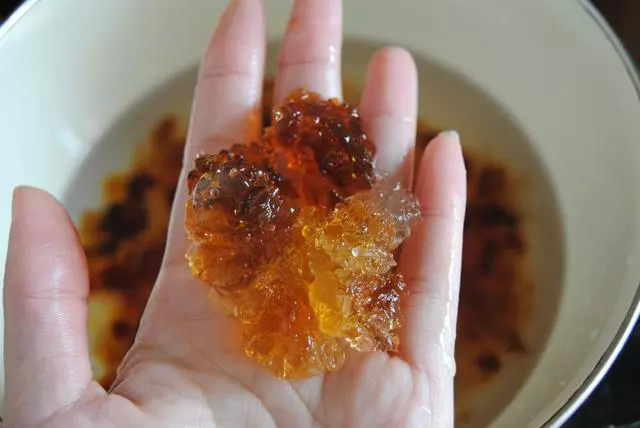 教你煮桃膠銀耳羹,多了這一步,出膠濃郁,爽滑美味,別偷懶了