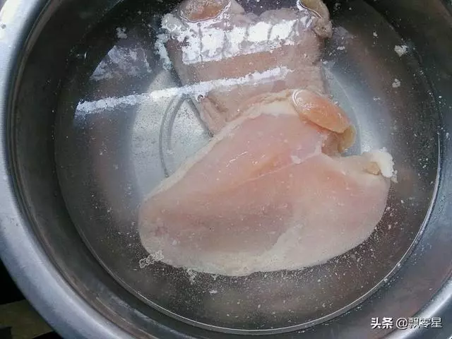 教您自製雞米花,不放一滴油,香脆酥嫩,給孩子吃放心