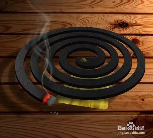 他趁蚊子吸血吸超爽時拿剪刀靠近,神手一剪後出現的「超狂畫面」讓40萬網友High爆了!