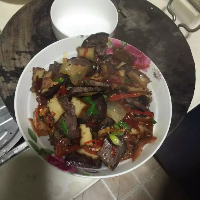 殺豬飯怎麼少得了豬血,這20種豬血的做法,留著過年回老家用得著