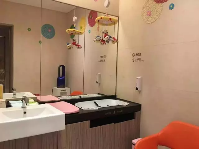 看完日本母嬰室,中國媽媽不淡定了:是我們矯情,還是太將就?