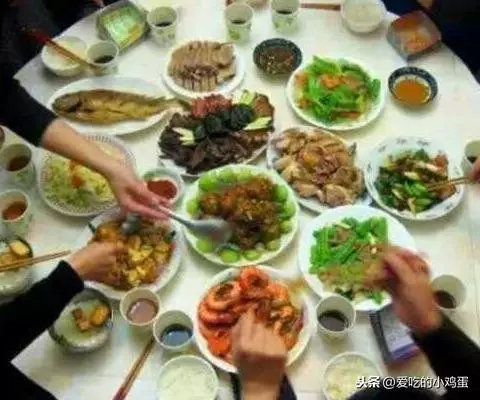 中國人、日本人和韓國人是如何吃飯的,看完後才知道差距這麼大!