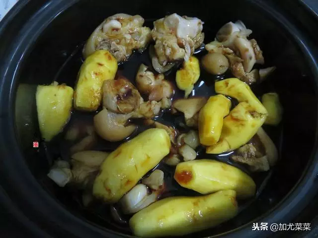 豬腳姜這道菜,要屬廣東人最會吃,冬天臉色紅潤,女人要多吃點