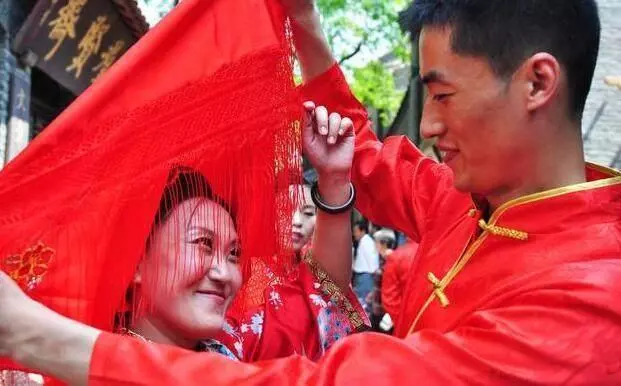 做上門女婿,岳母送一套房,我媽來一趟,房子和老婆我都不要了
