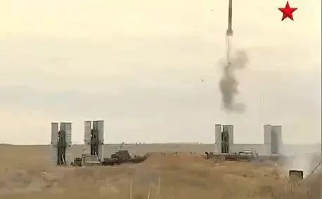 賺了,還是虧了?我軍S400系統首次打靶測試,展世界最強反導風彩