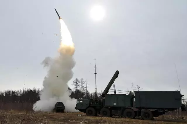 賺了,還是虧了?我軍S400系統首次打靶測試,展世界最強反導風彩