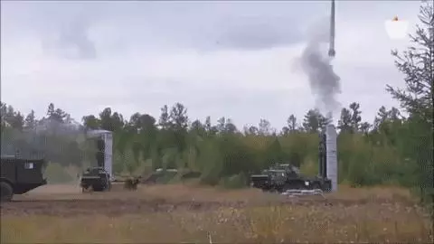 賺了,還是虧了?我軍S400系統首次打靶測試,展世界最強反導風彩