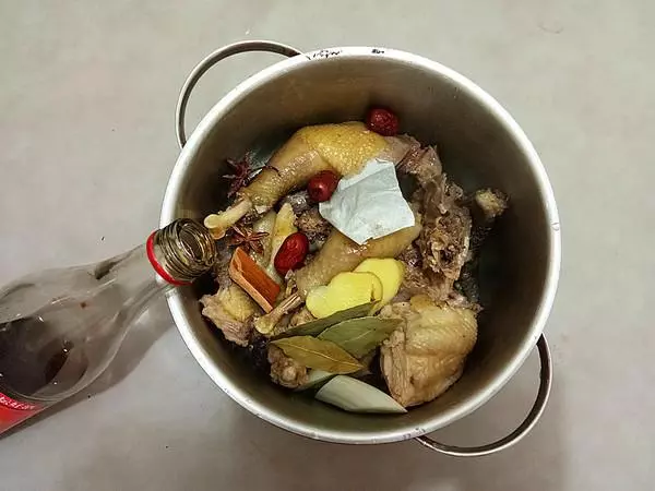冬天不吃這燉菜可惜,味美十足,越燉越香,滋陰補氣,手腳都暖和