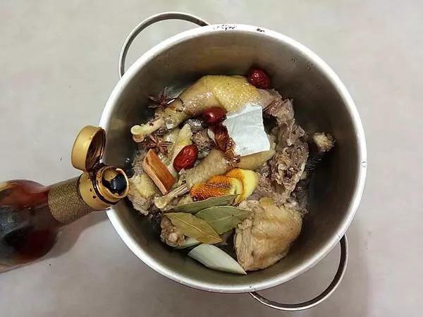 冬天不吃這燉菜可惜,味美十足,越燉越香,滋陰補氣,手腳都暖和