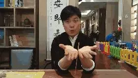 國際中醫針灸師迷羅教你,用一根筷子就能治療肩背疼痛,尤其是夏天!