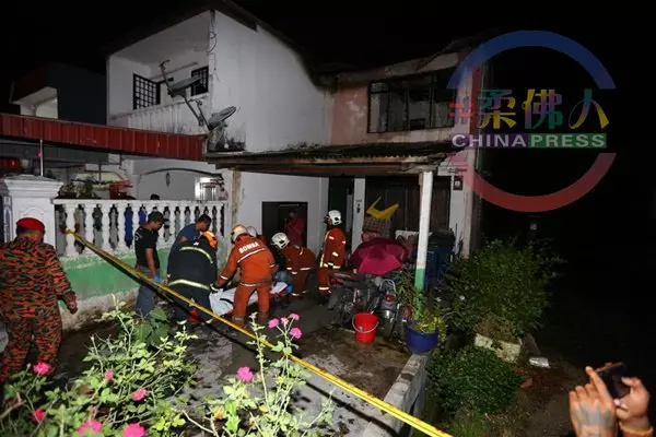 雙層排屋起火 中風男來不及逃生 葬身火海