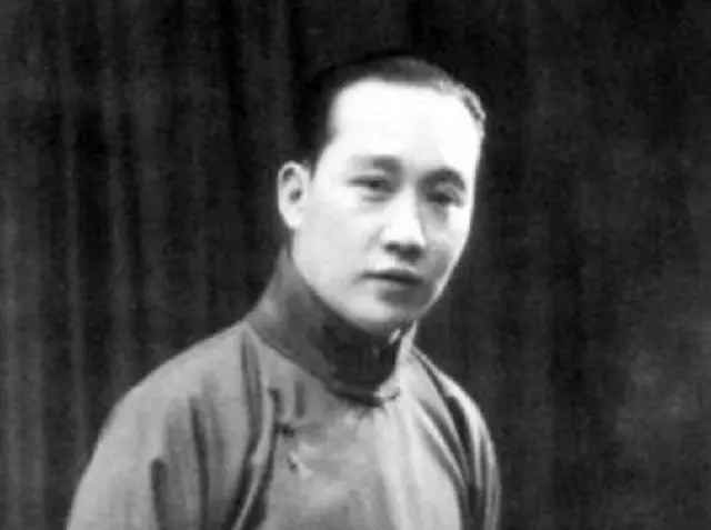 大喜日新娘被掉包,娶的是女友姑姑,二人相濡以沫,女友孤獨終老
