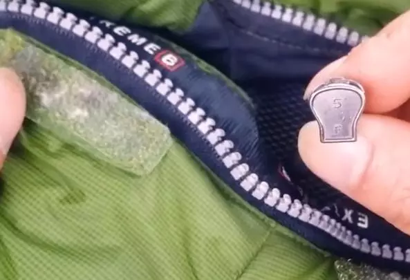 衣服拉鏈壞了?用這一招,輕輕一拉就能更換拉鏈頭,太實用了