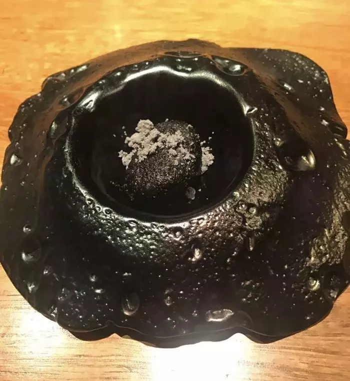 朋友帶我去號稱全世界最好的一家餐廳,一頓飯要1萬8000元,當兩顆水煮蛋被拿出來時,我已經瀕臨崩潰....!
