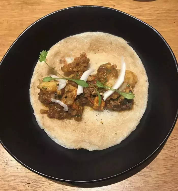 朋友帶我去號稱全世界最好的一家餐廳,一頓飯要1萬8000元,當兩顆水煮蛋被拿出來時,我已經瀕臨崩潰....!