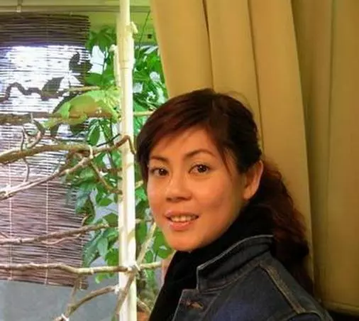 紅極一時因墜馬過氣,與相戀11年男友分手後單身至今,53歲仍凍齡!